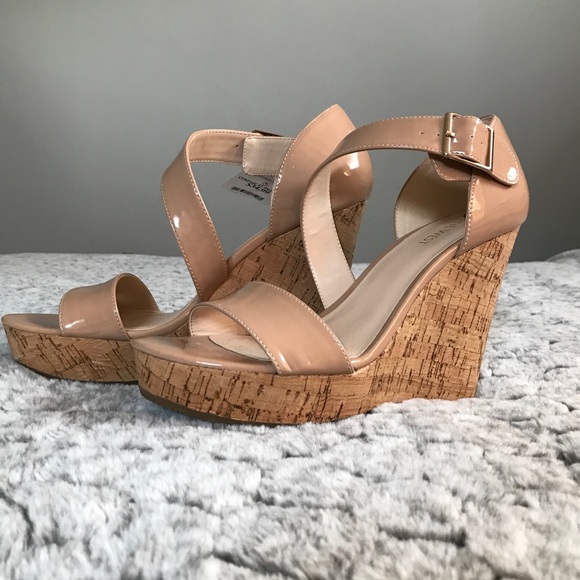 Nine West Cork Platforms - Picture 3 of 7